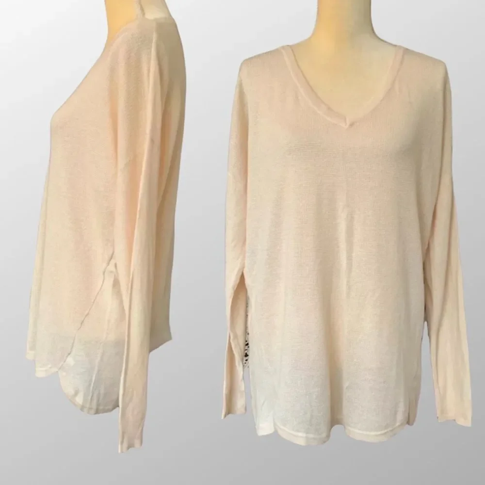 NWT Mossimo Knit Top Peach Sheer Stretch Light Size L Peach Color